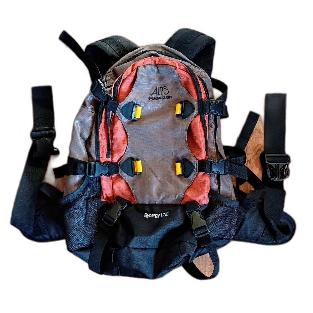 ALPS Mountaineering Synergy LTE Hiking Backpack 39L Rust